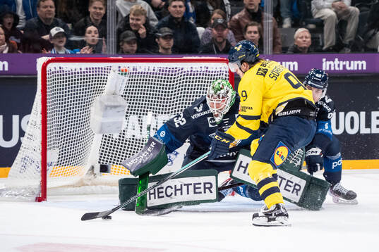 Emil Larmi of Finland and Marcus Sörensen of Sweden