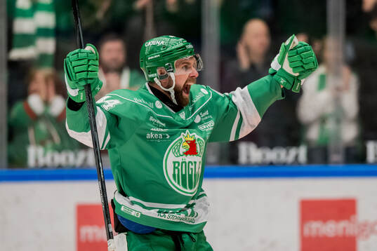 Rögles Calvin De Haan jublar