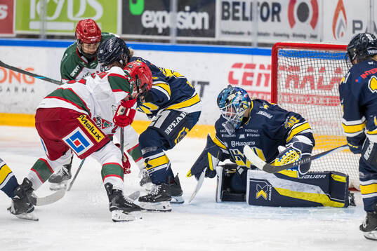 Modos Maja Grundström gör 1-3