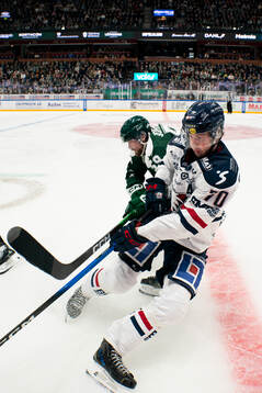 Linköpings Fredrik Karlström och Färjestads Linus