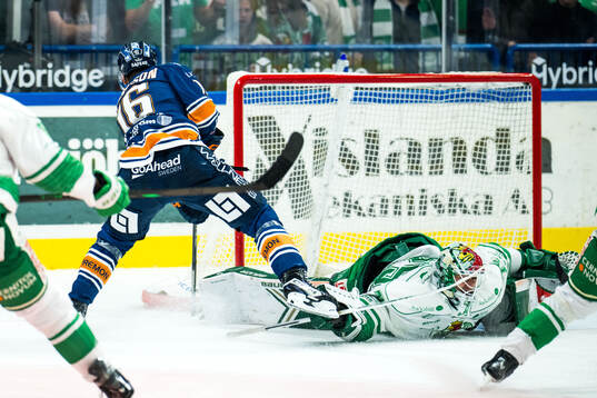 Växjös Ville Svensson gör här 2-1