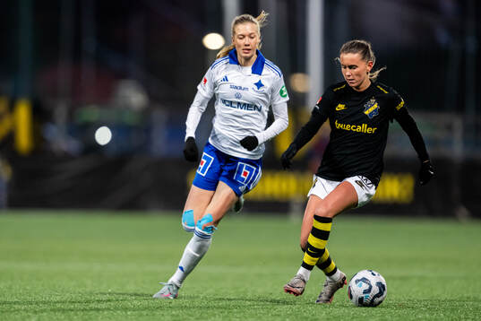 IFK Norrköpings Ebba Handfast och AIKs Adelisa Grabus