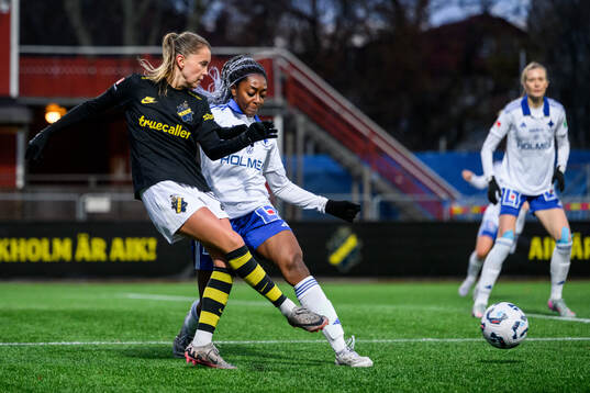 AIKs Adelisa Grabus och IFK Norrköpings Maya Aliyah Antoine