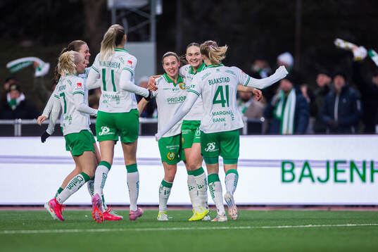 Hammarbys Vilde Hasund jublar med Ellen Wangerheim, Emilie