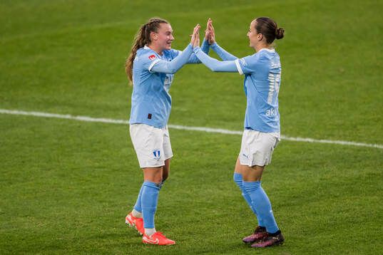 Malmö FFs Agnes Mårtensson och Anna Plantin
