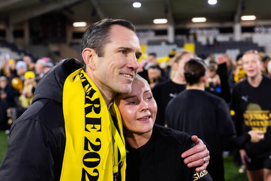 Häckens sportchef Martin Eriksson och Matilda Nildén