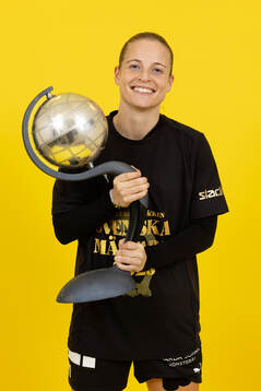 Häckens Anna Anvegård jublar med Kronprinsessan Victorias