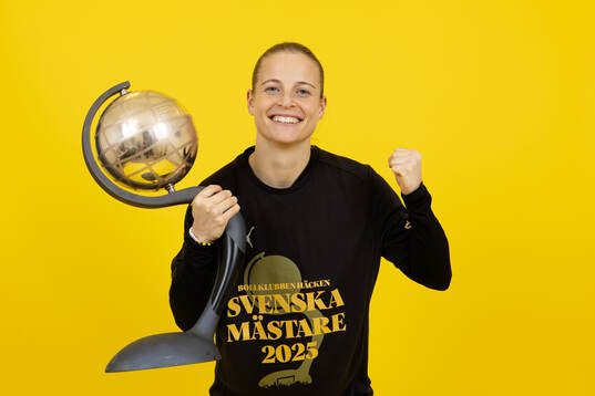 Häckens Anna Anvegård jublar med Kronprinsessan Victorias