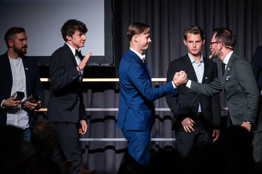 Sirius Finlay Neat, Halmstads Hjalmar Åberg och