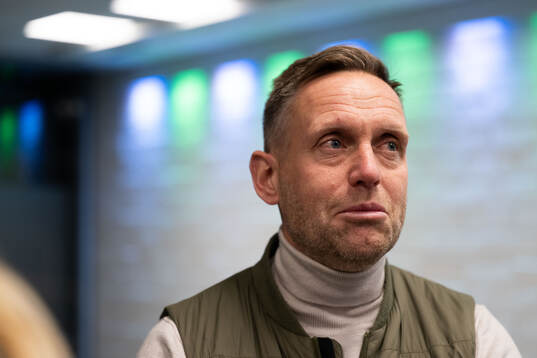 Head coach Martin Sjögren of Hammarby in mixed zone