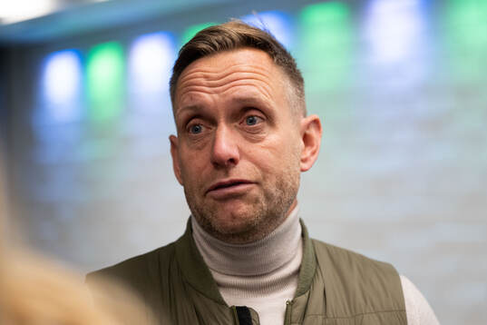 Head coach Martin Sjögren of Hammarby in mixed zone