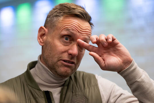 Head coach Martin Sjögren of Hammarby in mixed zone