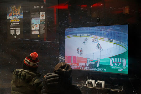 SHL Impact Tour utanför Behrn Arena