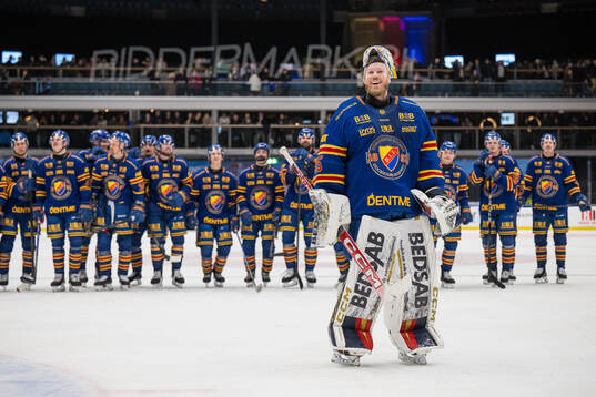 Djurgårdens målvakt Magnus Hellberg jublar