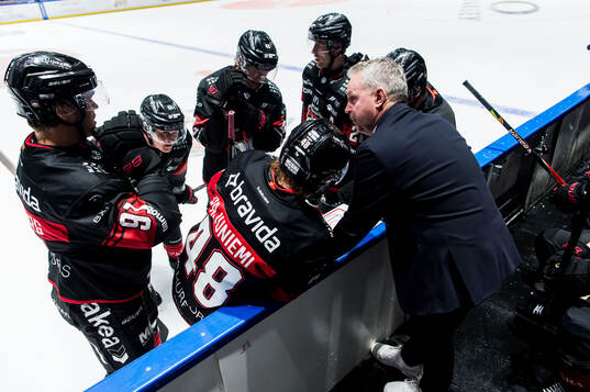 Malmö Redhawks spelare och assisterande tränare Jens