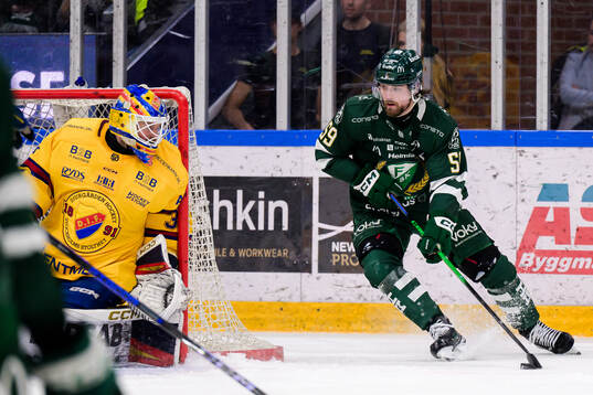 Djurgårdens målvakt Magnus Hellberg och Färjestads Linus