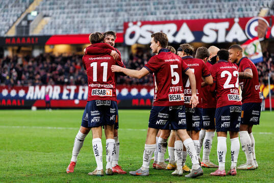 Örgrytes Noah Christoffersson jublar med lagkamrater