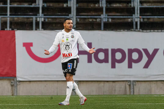 Örebros Ahmed Yasin reagerar