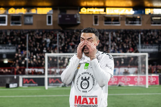 Örebros Ahmed Yasin jublar