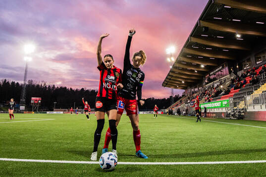 Brommapojkarnas Vera Blom och KIF Örebros Julia Walentowicz