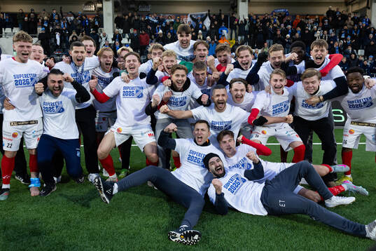 Norrbys spelare jublar