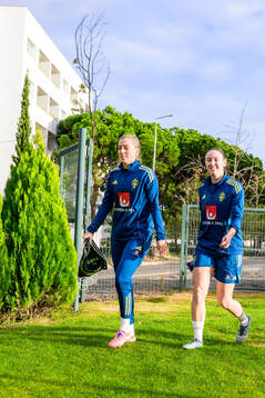 Linda Sembrant and Goalkeeper Moa Öhman of the women's