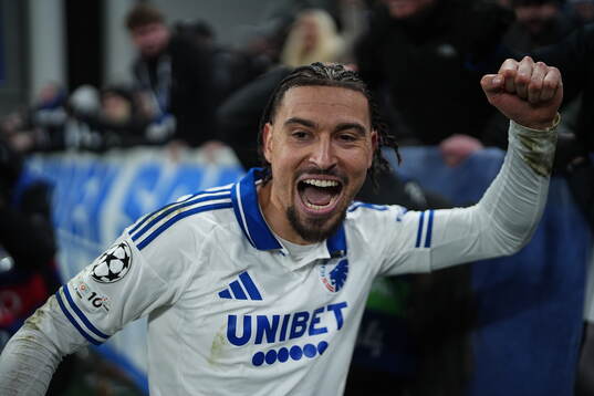 Bla gjennom flere bilder av Fotboll, Danska Ligan