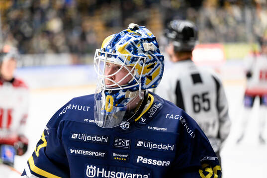 HV71s  målvakt Lassi Lehtinen