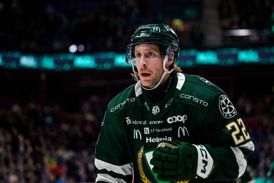 Färjestads Per Åslund jublar