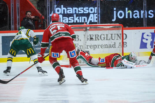 Björklövens Axel Ottosson gör 0-2
