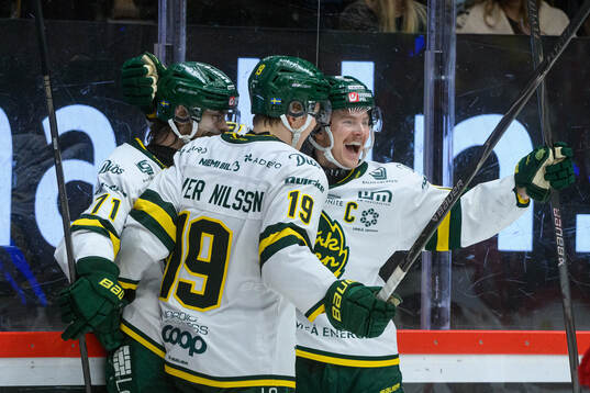 Björklövens Axel Ottosson jublar