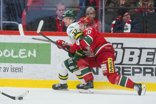 Björklövens Lenni Killinen och Modos Gerry Fitzgerald