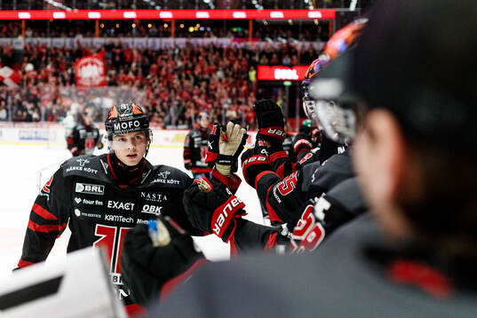 Örebros Noah Steen jublar