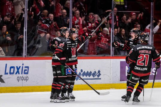 Örebros Linus Arnesson jublar vid 3-1