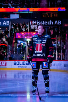 Örebros Gustav Backström hyllas för sina 500 matcher