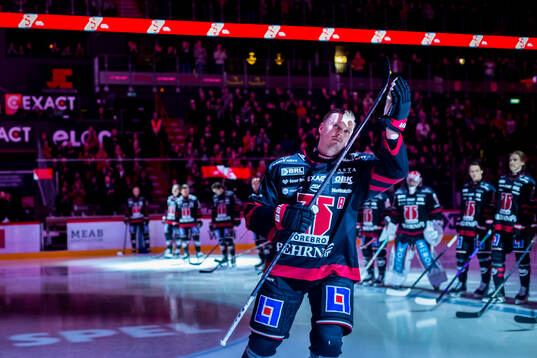 Örebros Gustav Backström hyllas för sina 500 matcher