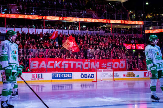 Örebros Gustav Backström hyllas för sina 500 matcher av