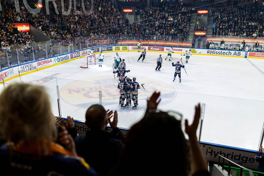 Växjös spelare jublar