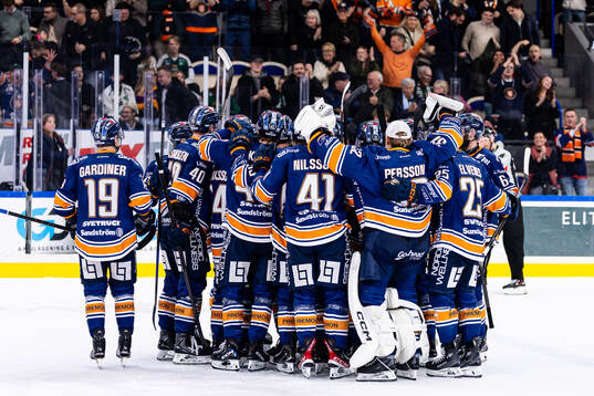 Växjös spelare jublar