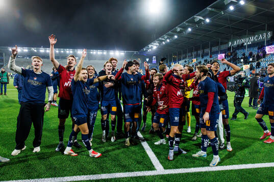 Örgrytes spelare jublar