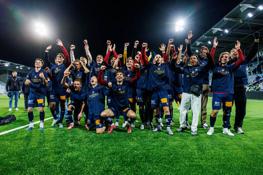 Örgrytes spelare jublar