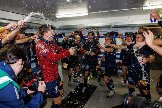 Örgrytes spelare jublar