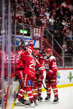 Timrås Marcus Westfält jublar