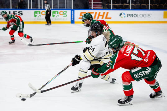 SDEs Tereza Pistekova mot Frölundas Hanna Olsson och Sofie