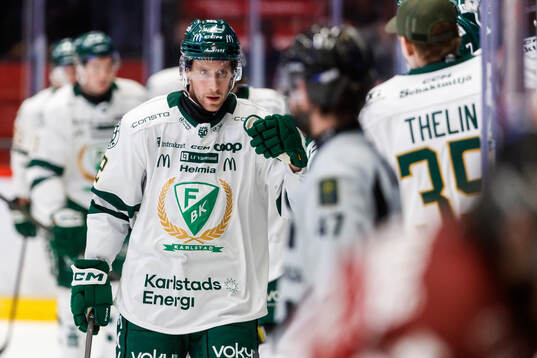 Färjestads Per Åslund jublar