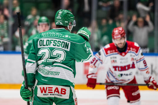 Rögles Fredrik Olofsson jublar