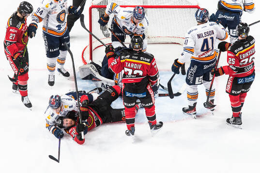 Växjös Eemeli Suomi och Luleås Brendan Shinnimin