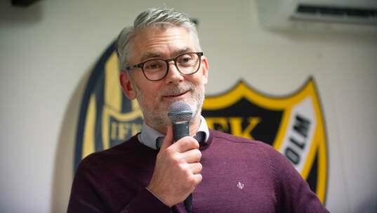 Bla gjennom flere bilder av Fotboll, IFK Hässleholm, kafé, Niclas Carlnén