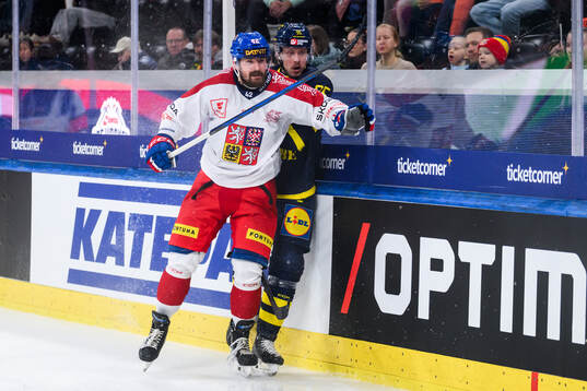 Jan Scotka of Czech Republic and Jacob De La Rose of Sweden