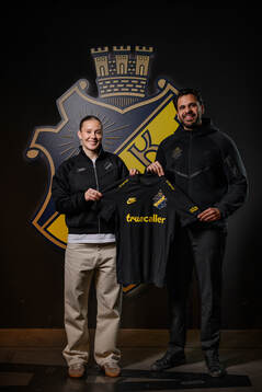 Emilie Libakken Østerås och AIKs sportchef Zinar Spindari